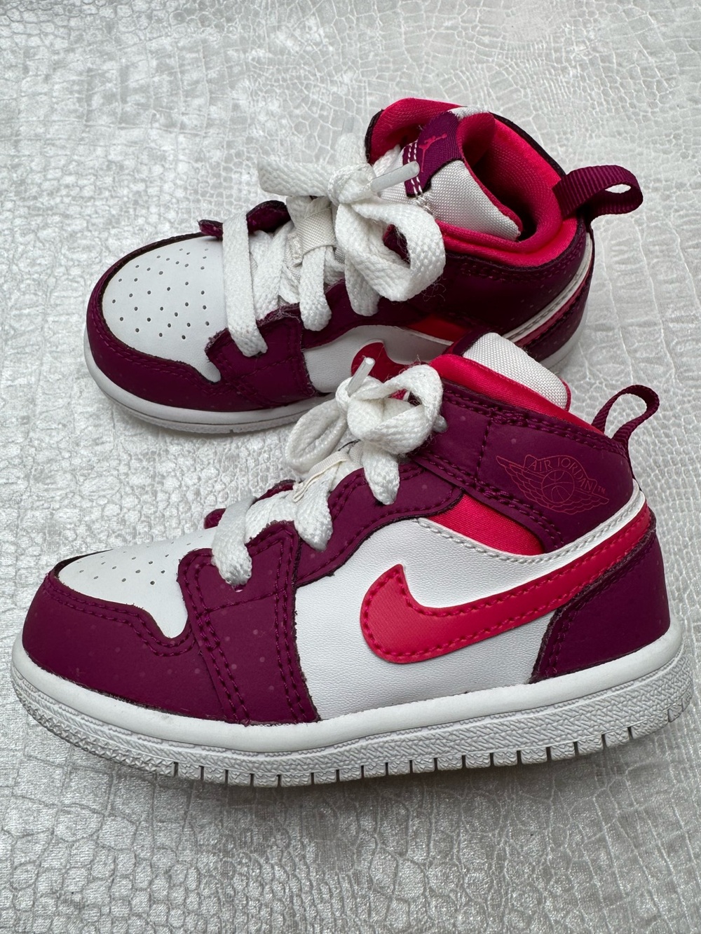 Air Jordan 1 Mid TD 'True Berry Rush Pink' toddler sneakers, Baby size 7c